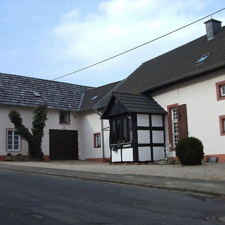 Haus Klara Hotel Mannebach  Buitenkant foto